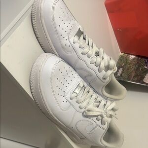 Nike low top white  AF1